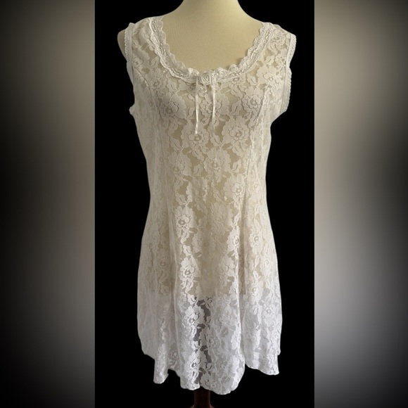 St Eve Intimates White Sheer Lace Sleeveless Mini Slip Nylon Chemise Size Large - Picture 2 of 12